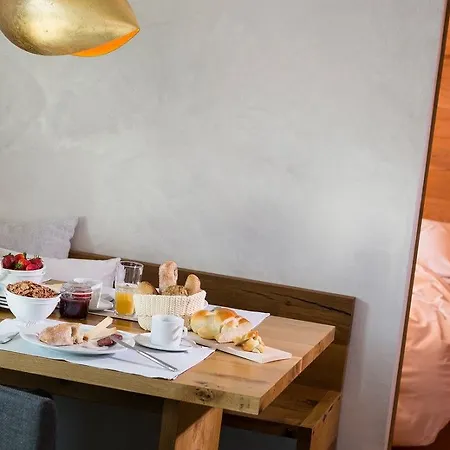 Buendnerhaus 호텔 락스